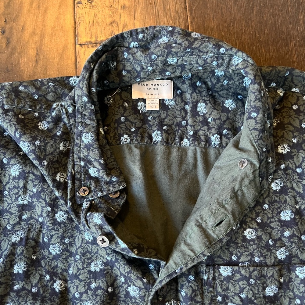 Club Monaco Shirt - Picture 3 of 4